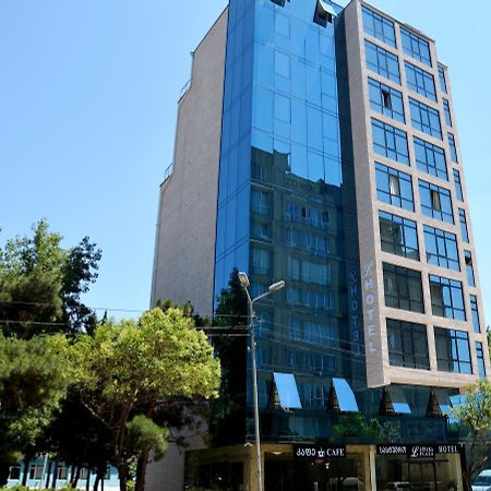 Отель L Plaza Тбилиси Экстерьер фото